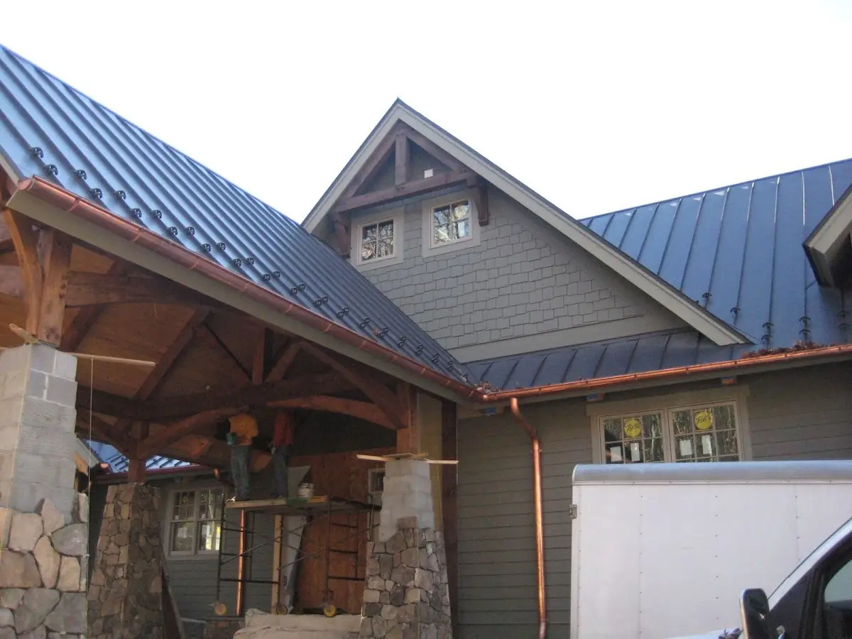 Craftsman Roofing team delivering quality roofing work in Acushnet